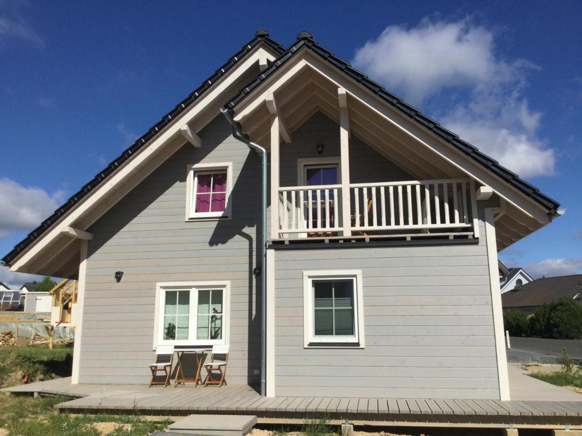 Sunny Corner Holiday Apartment Rheinbollen Bagian luar foto